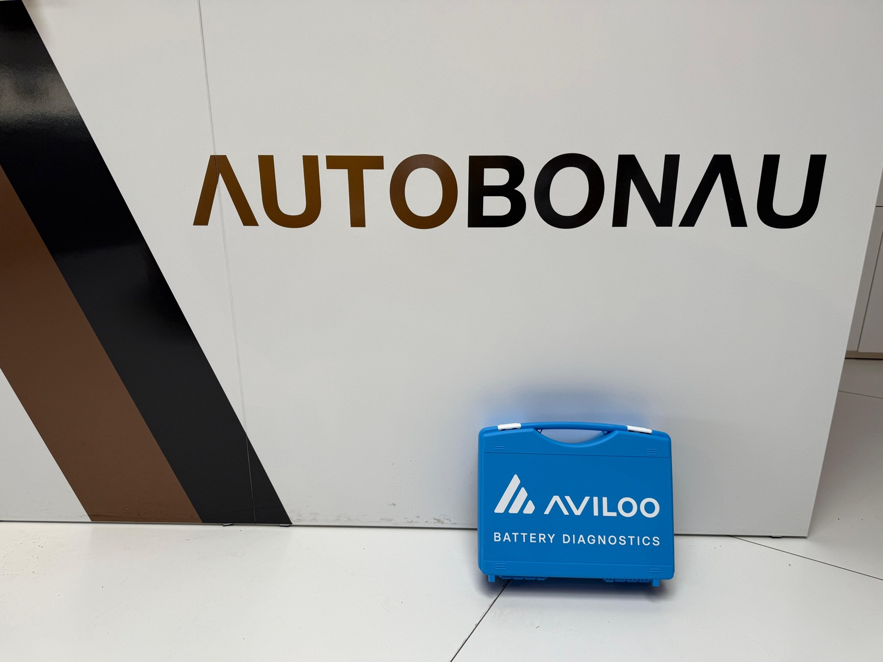 Elektrofahrzeug beim AVILOO Batterietest